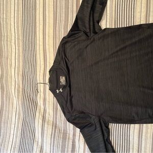 Under Armour Charcoal Performance Top cold gear